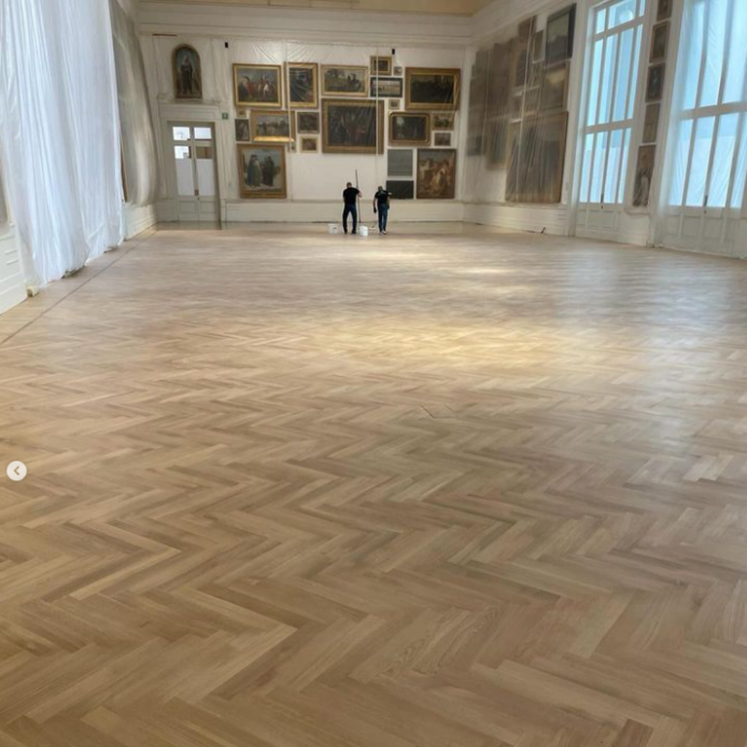 Lak EASY FINISH polomat